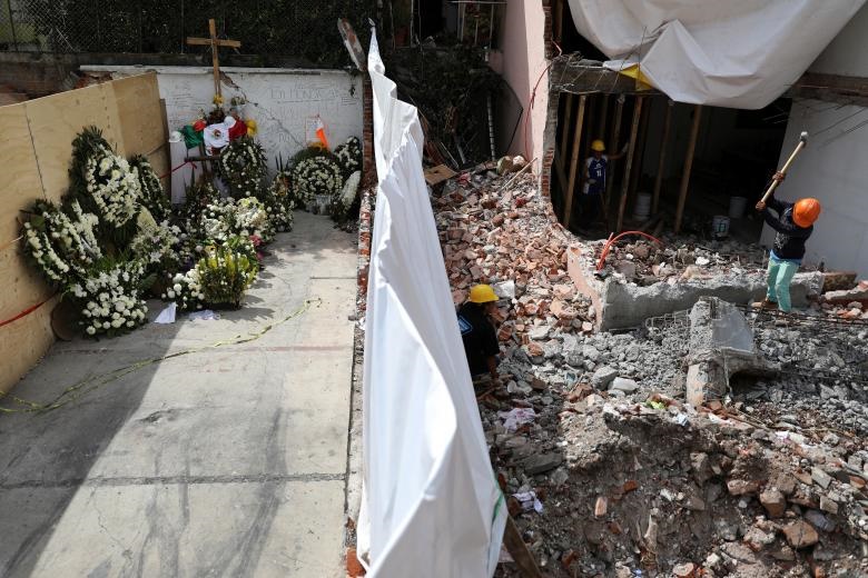 تصاویر | تلاش‌های پایانی برای یافتن اجساد قربانیان زلزله مکزیک